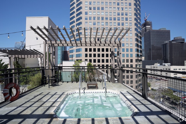 Terraza - South Park Lofts