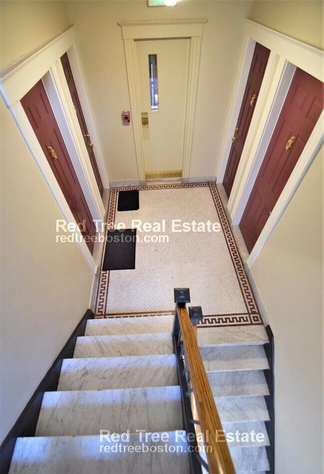 Photo - 3 Chauncy St Unit 1