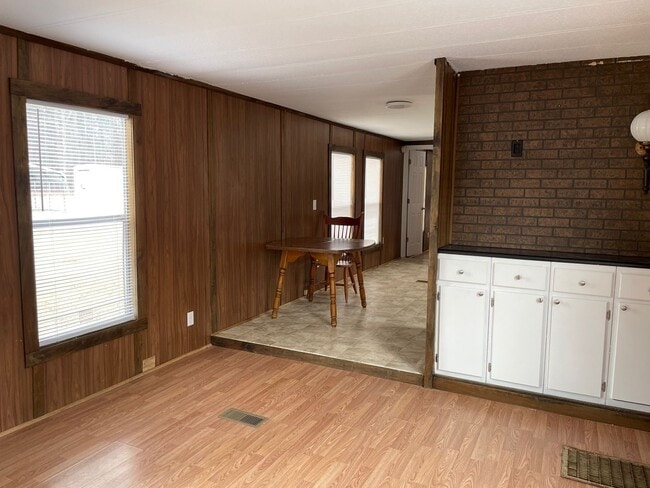 Photo - 2 BDRM 1.5 BA SINGLEWIDE MOBILE HOME IN PARK LOCATED IN ROBBINS