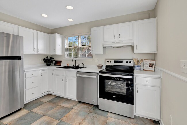 Photo - 1549 Cora Dr