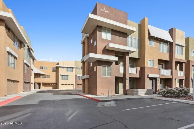 Building Photo - 6605 N 93RD Ave