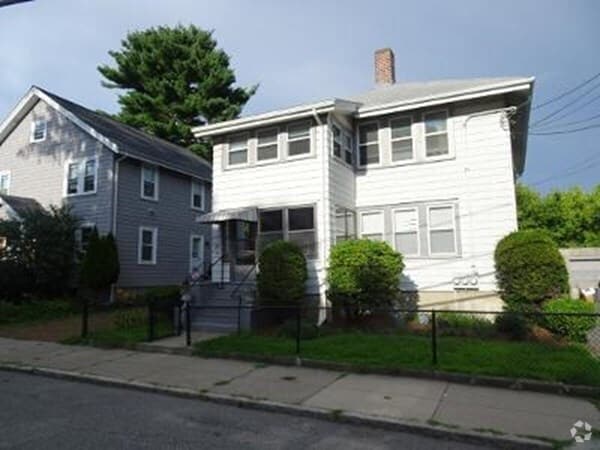Building Photo - 72 Goodenough St Unit 1 Rental