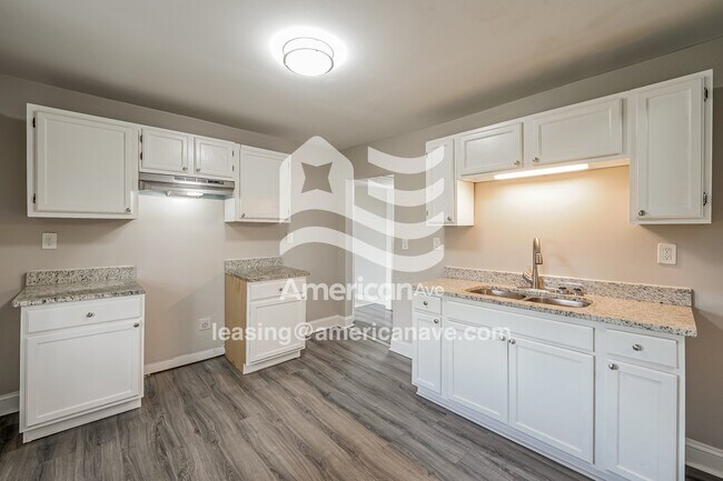 Photo - 5112 Avenue K
