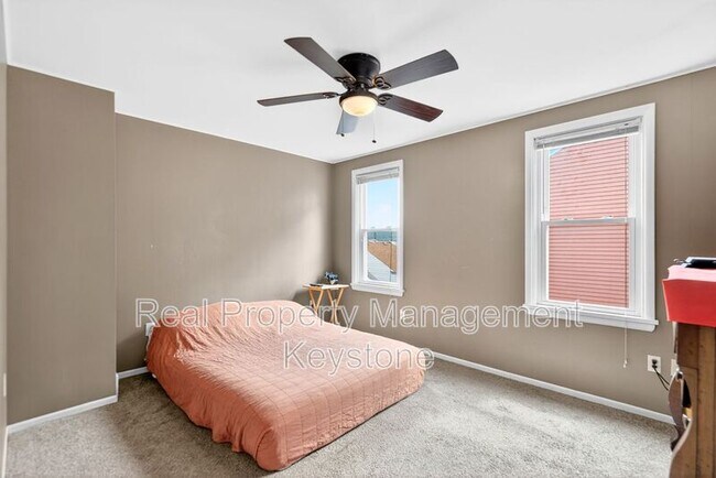 2835 Edwards Wy