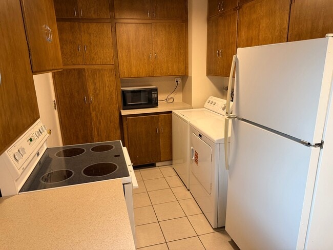 Photo - 3285 N 500 E