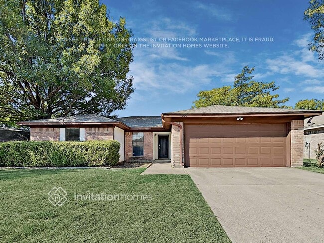Building Photo - 1229 N Creek Dr Rental
