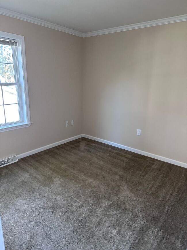 Spacious Boalsburg Home availabe now! House Rental in Centre Hall, PA