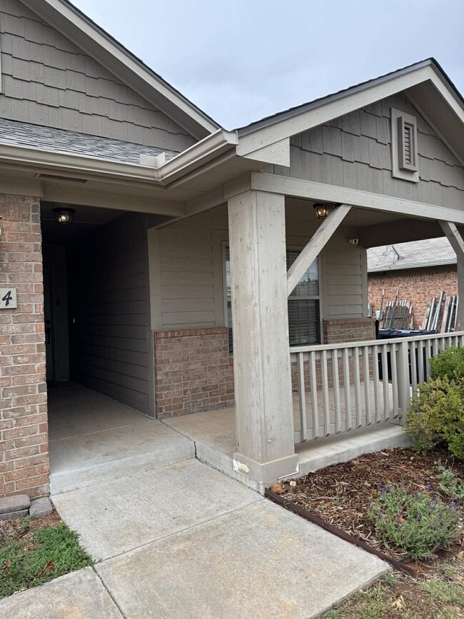 Building Photo - 9524 SW 29th Ter