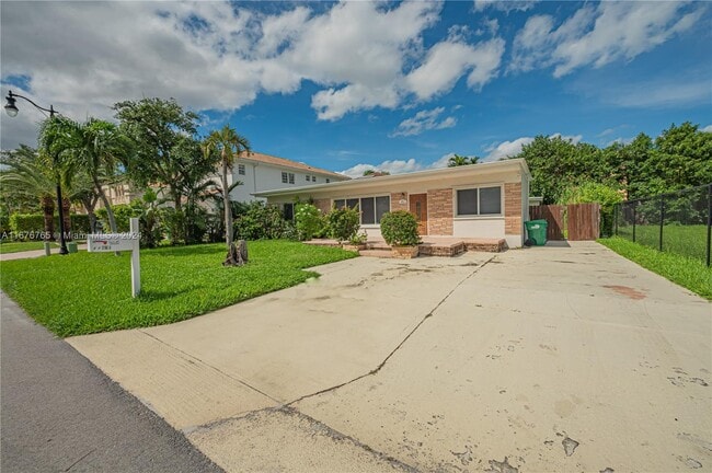 Photo - 261 188th St