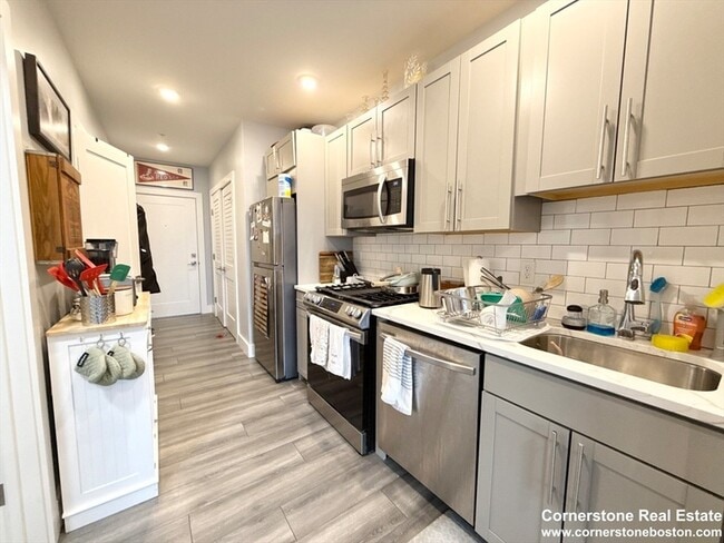 Photo - 55 W Fifth St Unit 310