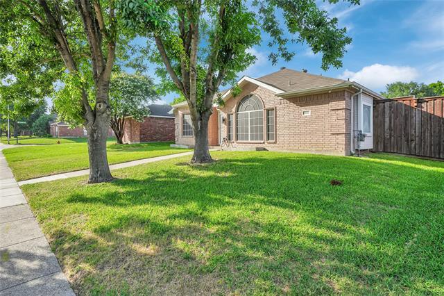 Photo - 2832 Claremont Dr