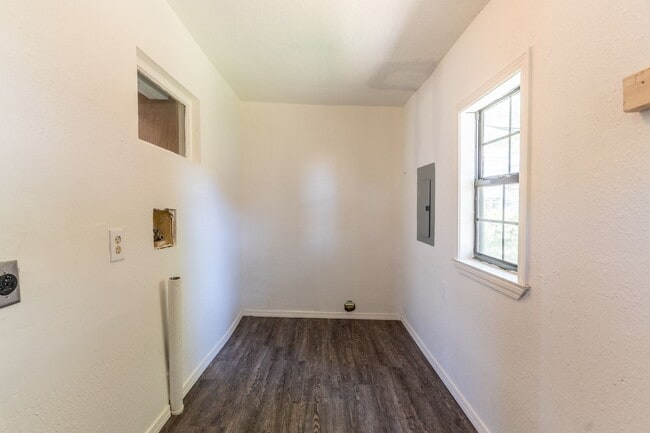 Photo - Cute 2 Bed Ready For You!