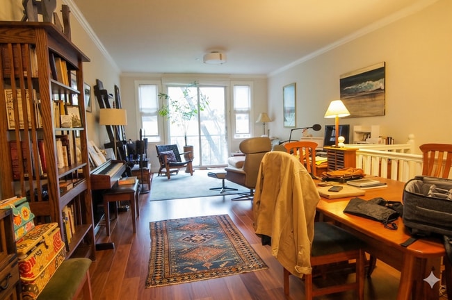 Photo - Cozy and spacious 3br condo in Presidio Heights
