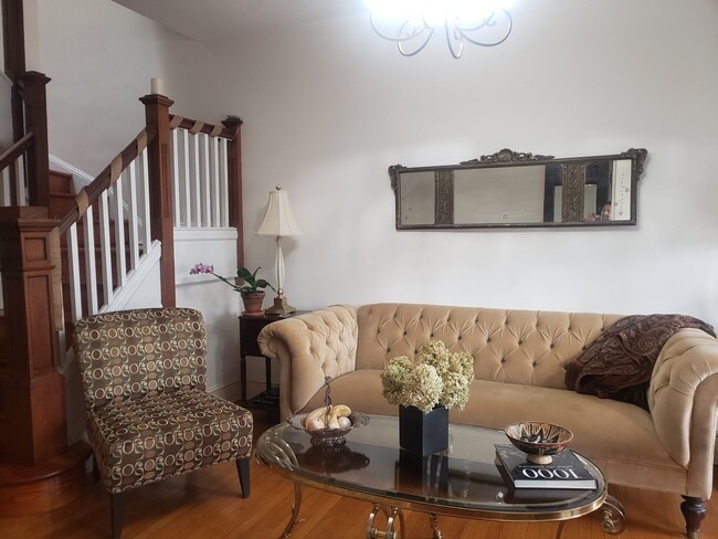 Photo - 3214 Abell Ave