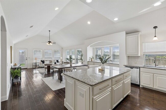 500 Cottage Pl