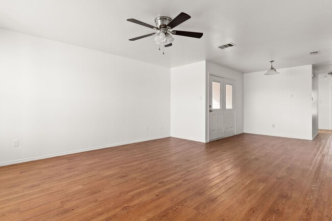 6211 Temora Loop Unidad 6211 Temora Loop Unit B