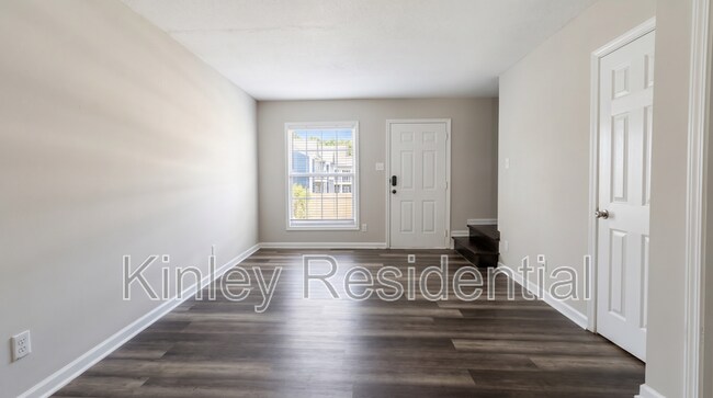 Photo - 613 Key St Unit 7