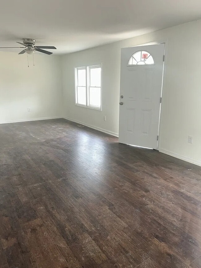 Photo - 721 Pickens Dr