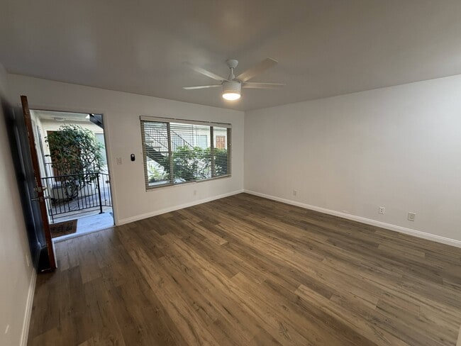 2925 4th Street