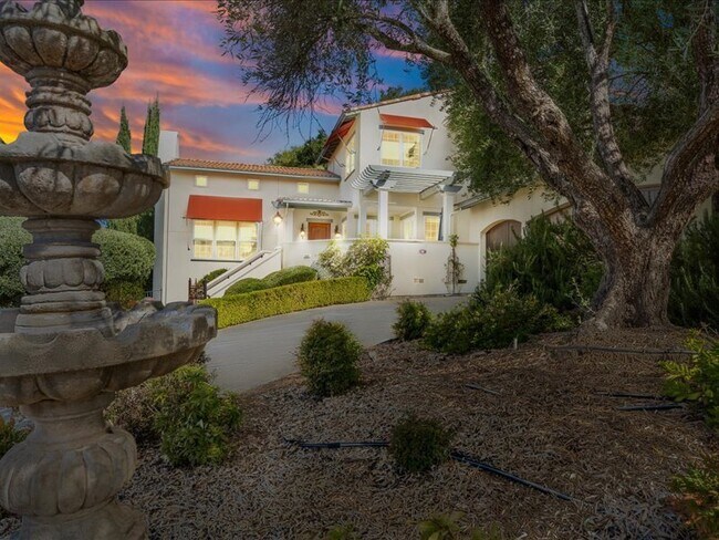 Photo - 265 Clear Ridge Dr