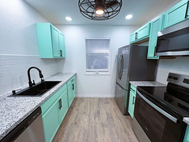 Photo - Breathtaking Home Located in Townwest Neig...