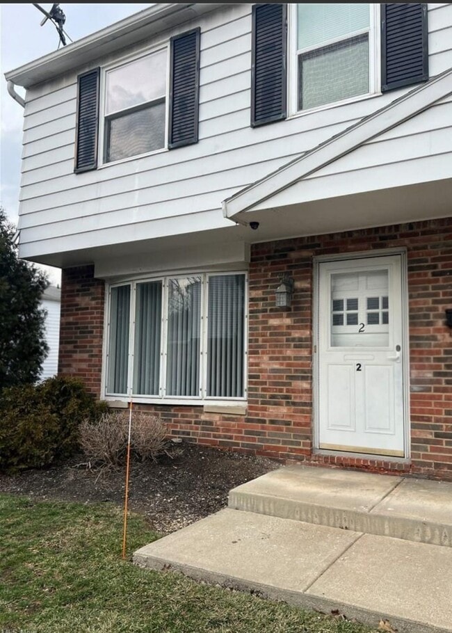 Photo - 6490 State Rd