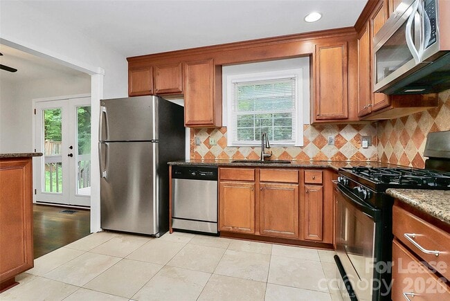 Photo - 6133 Colchester Pl