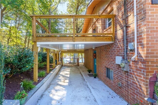 Photo - 5580 Williams Shores Dr