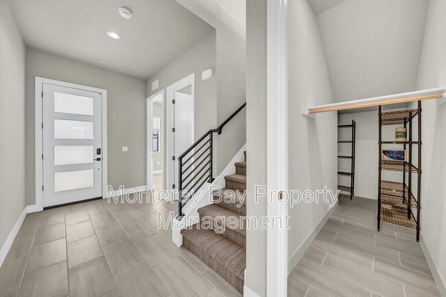 Photo - 2408 Schooner Ave