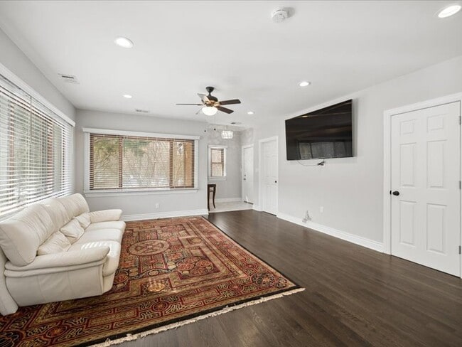 Photo - 2325 Shady Ln