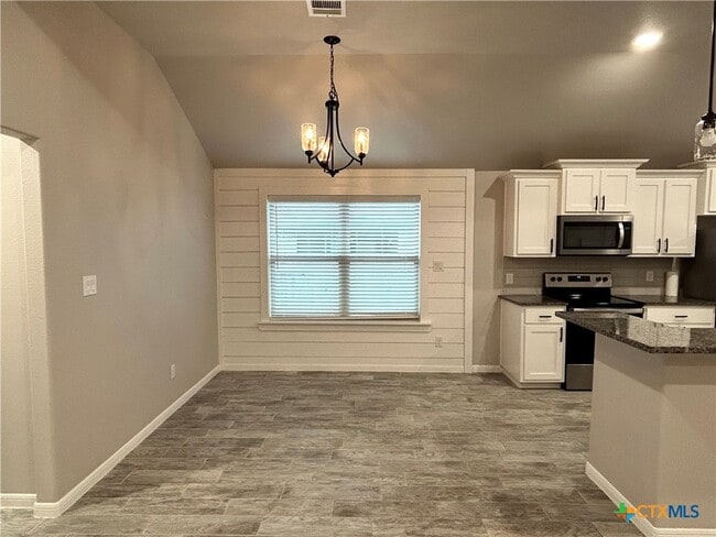 Photo - 1614 Curlew Ln