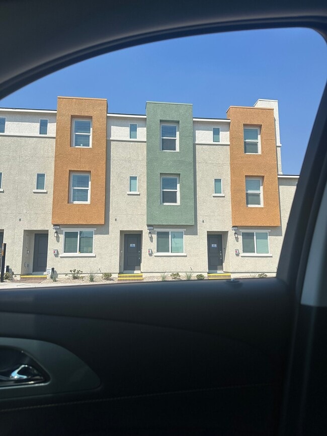 Building Photo - 9174 Coral Cascade Ave