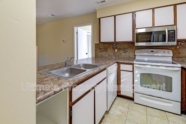 Photo - 2504 Flint Dr