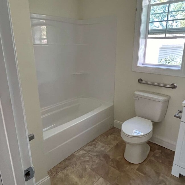 Photo - 218 Magnolia St