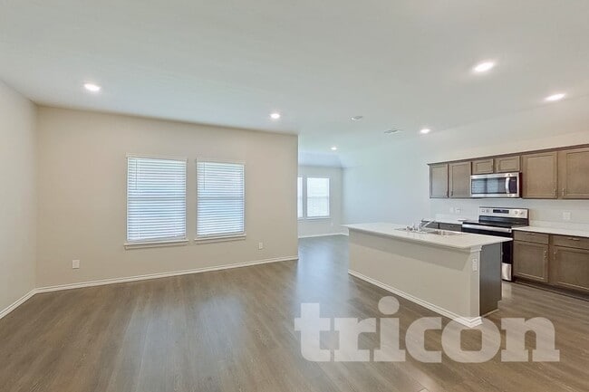 848 Glover Dr