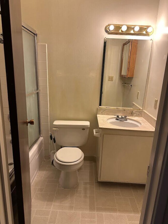 Photo - 1908 El Paso Ave Unit 3