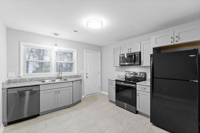Photo - 904 Richardson St Unit 906