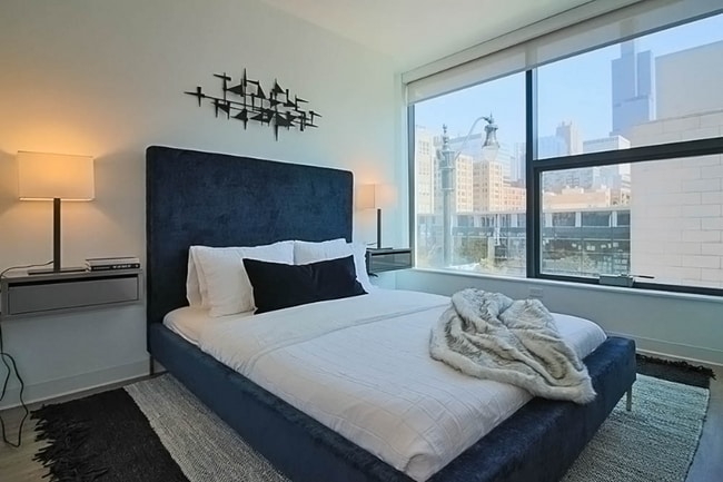 Photo - 797 W Van Buren St