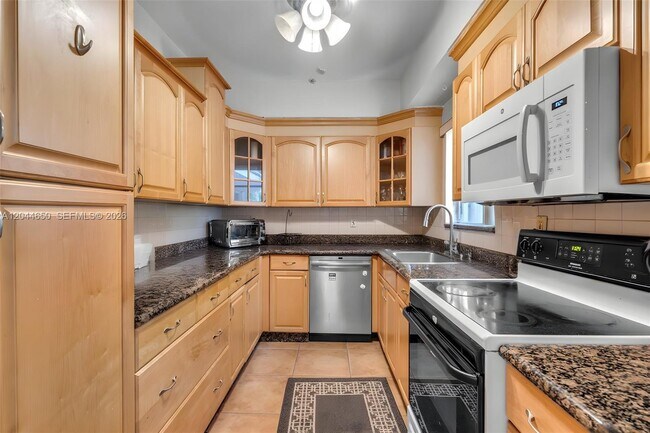 Photo - 1439 Miller Rd