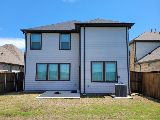 2401 Green River Rd