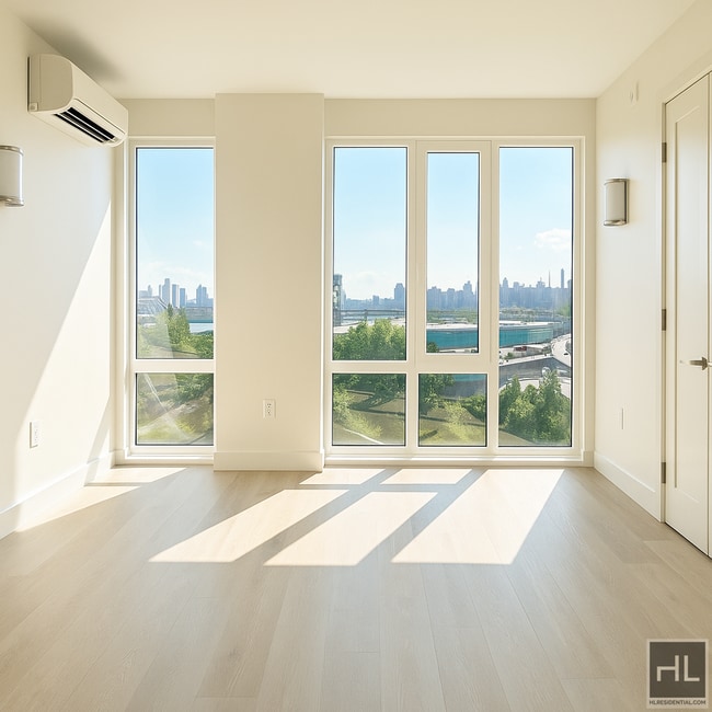 Building Photo - BRUCKNER BOULEVARD Rental