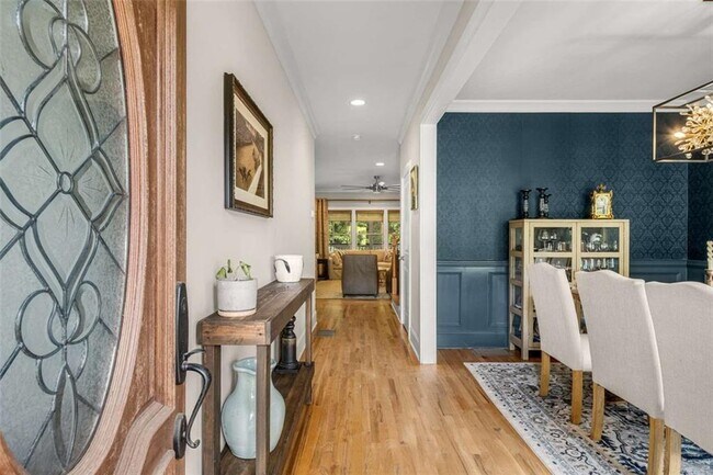 Photo - 2573 Paul Ave NW