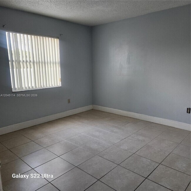 Photo - 8200 SW 210th St Unidad 111