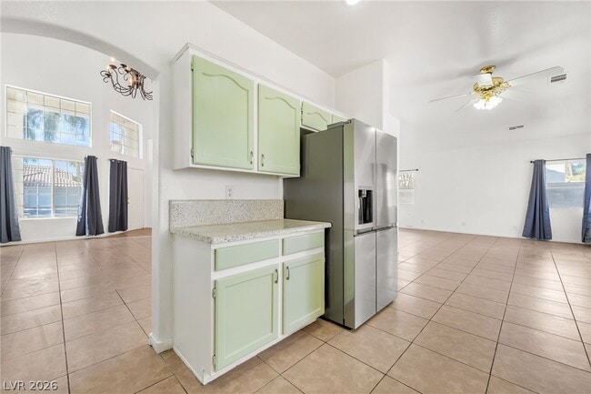 1354 Silver Knoll Ave