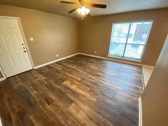 Photo - 241 N Sherman St Unidad A