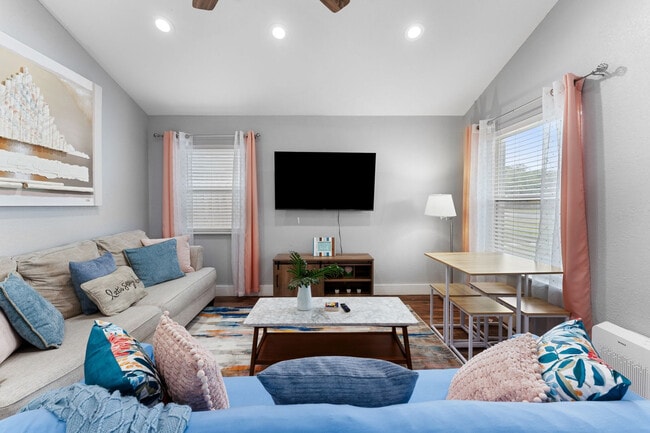 Photo - 511 N Racine St Unidad ID1268431P