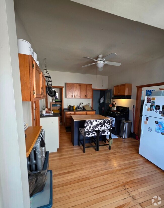 Building Photo - 807 W 28th St Unit 1 Rental