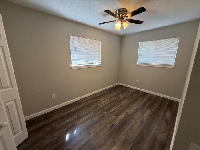 Photo - 14830 Hiram Clarke Rd