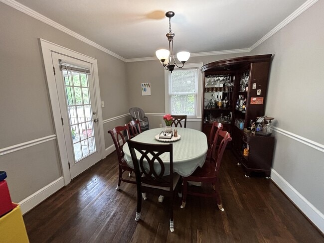 Photo - 319 Clarendon Dr