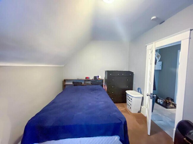 Photo - 1811 Jackson St NE Unit 2